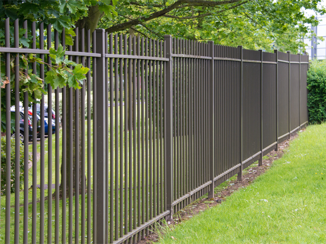 fence3-640x480
