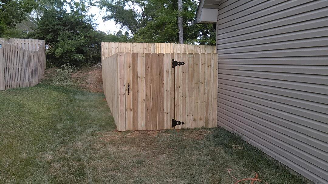 Home Fence Installation in Knoxville TN